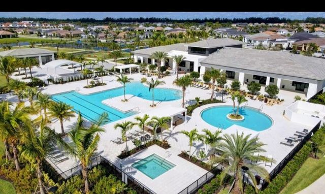 5243 Rivo Alto Circle, Westlake, FL 33470