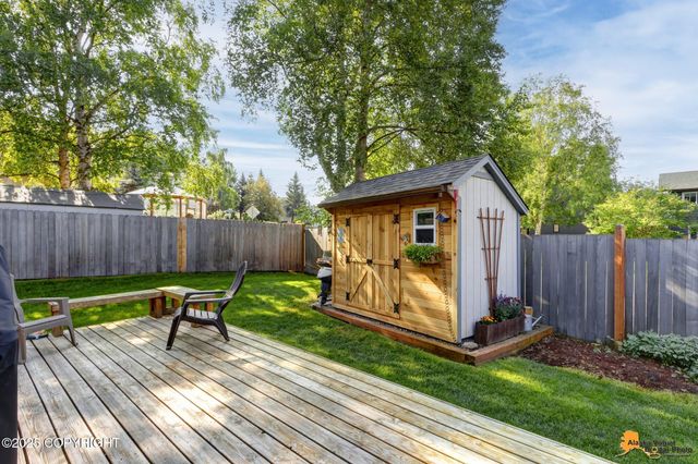 9606 Reliance Drive, Anchorage, AK 99507