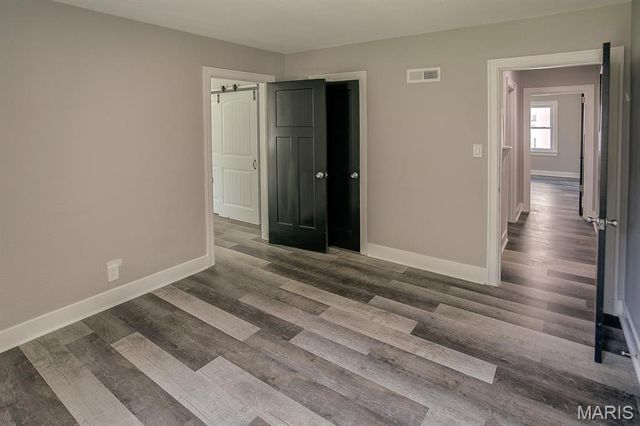 2400 Alby Street, Alton, IL 62002