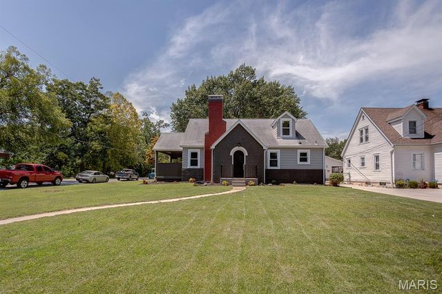 2400 Alby Street, Alton, IL 62002