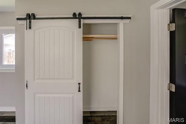 2400 Alby Street, Alton, IL 62002