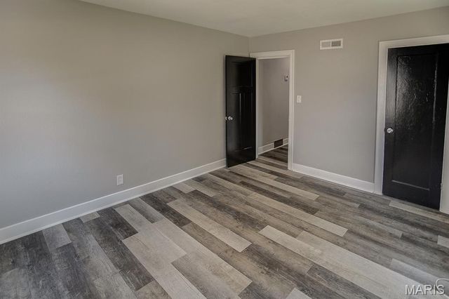 2400 Alby Street, Alton, IL 62002