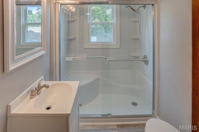 2400 Alby Street, Alton, IL 62002