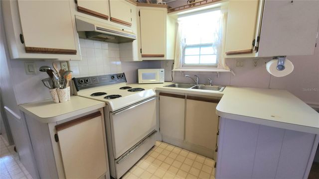 3333 26TH AVENUE E 1202, Bradenton, FL 34208