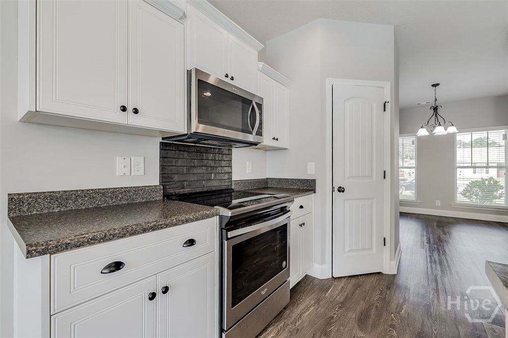 Image 11 of property listing at 123 Thoroughbred Drive, Guyton, GA 31312
