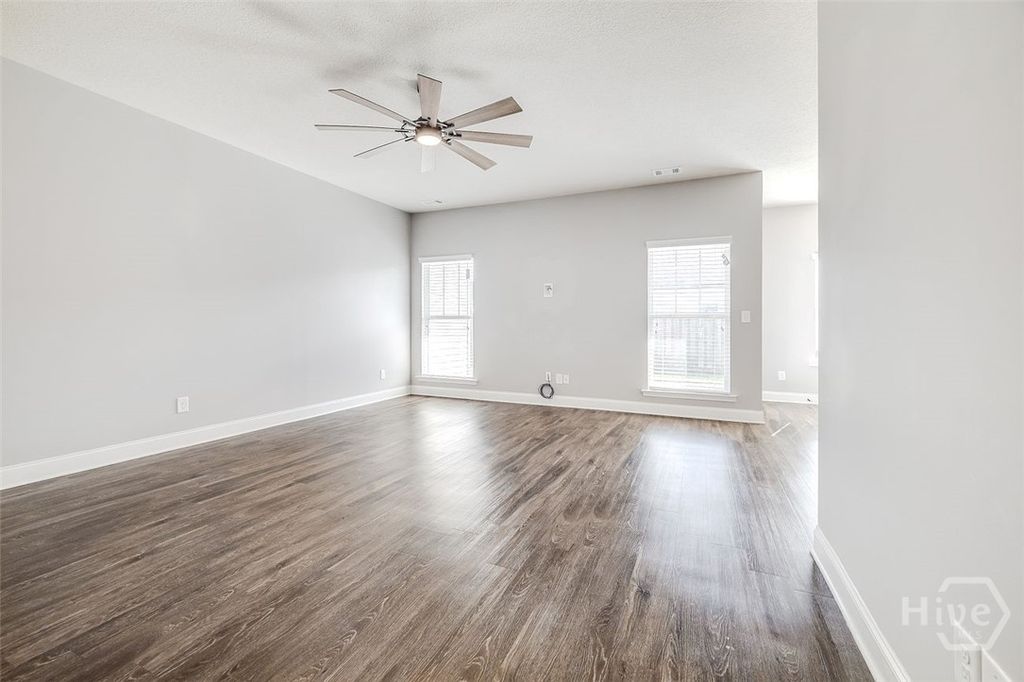 Image 7 of property listing at 123 Thoroughbred Drive, Guyton, GA 31312