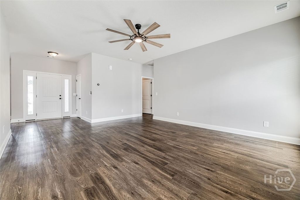 Image 8 of property listing at 123 Thoroughbred Drive, Guyton, GA 31312