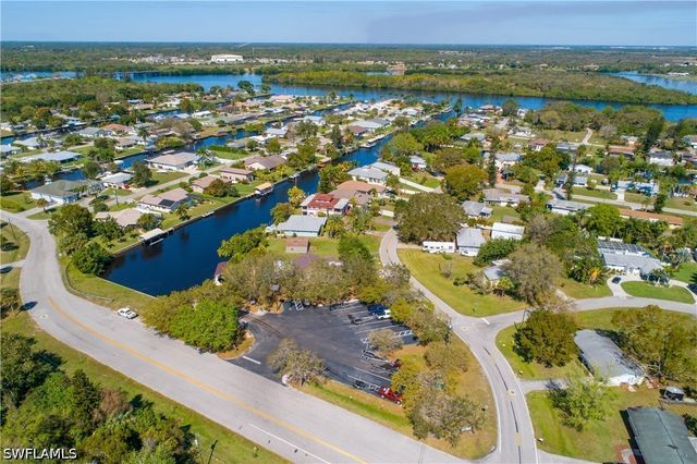 2826 West RD, Fort Myers, FL 33905