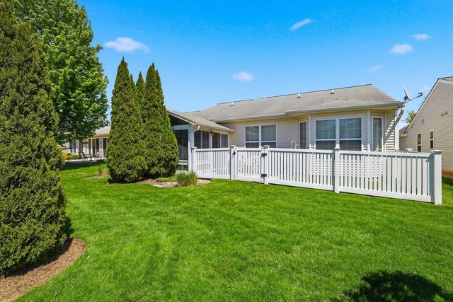13243 Sierra Glen Road, Huntley, IL 60142