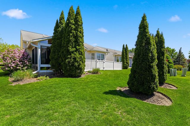 13243 Sierra Glen Road, Huntley, IL 60142