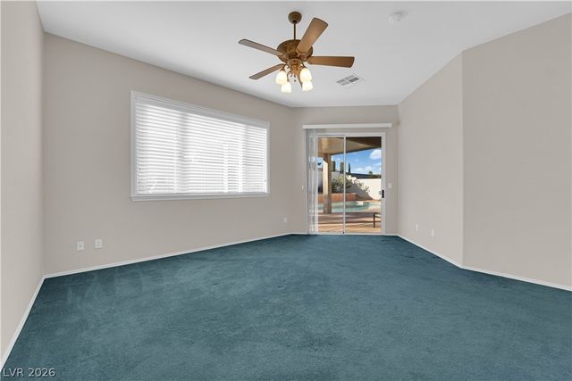 745 Diamond Bend Avenue, Las Vegas, NV 89123