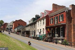 821 JEFFERSON AVE, Charles Town, WV 25414