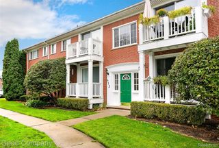 413 N Eton Street 204, Birmingham, MI 48009