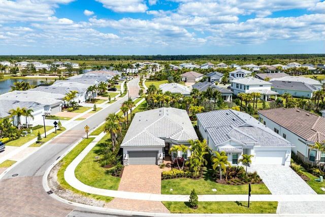 10361 Northbrook Circle, Palm Beach Gardens, FL 33412
