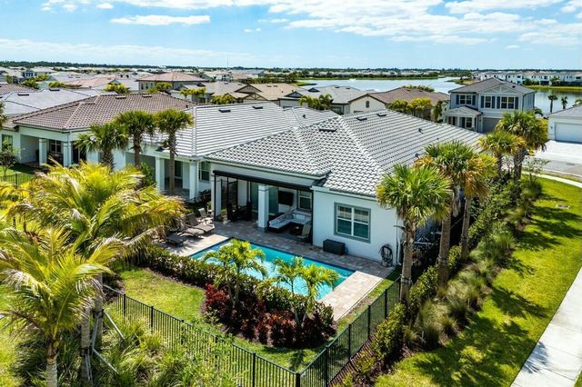 10361 Northbrook Circle, Palm Beach Gardens, FL 33412