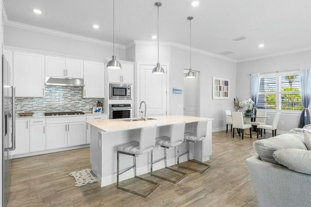 10361 Northbrook Circle, Palm Beach Gardens, FL 33412