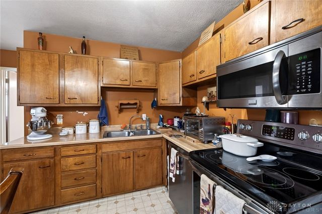 300 Randy Drive, West Carrollton, OH 45449