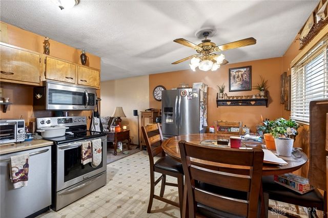 300 Randy Drive, West Carrollton, OH 45449