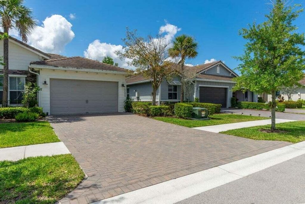 19546 Weathervane Way, Loxahatchee, FL 33470
