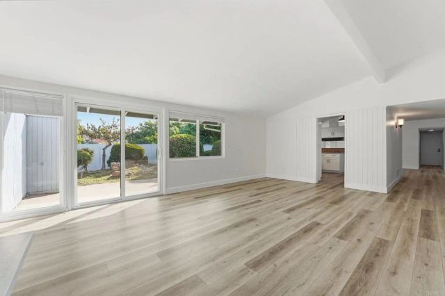 9490 Loren Drive, La Mesa, CA 91942