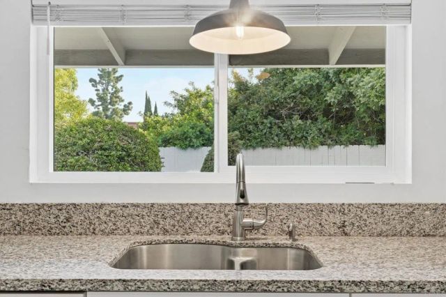 9490 Loren Drive, La Mesa, CA 91942