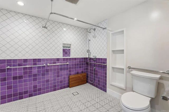 9490 Loren Drive, La Mesa, CA 91942