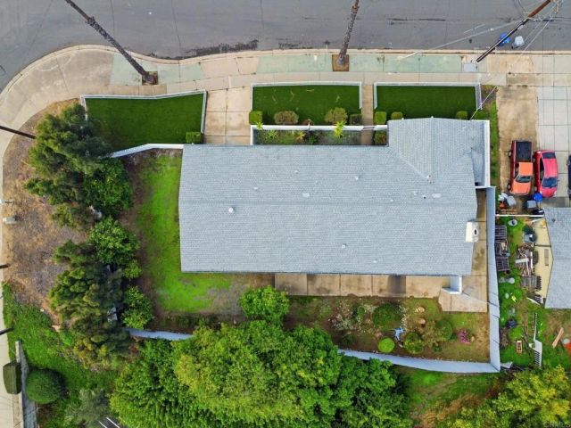 9490 Loren Drive, La Mesa, CA 91942