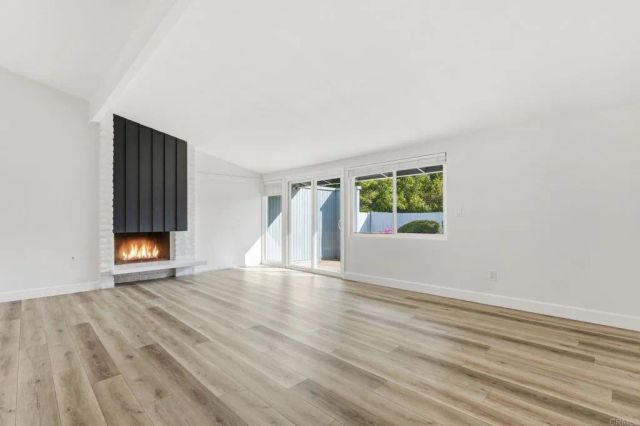 9490 Loren Drive, La Mesa, CA 91942