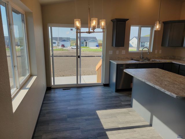 1124 COBALT DR, Rapid City, SD 57701