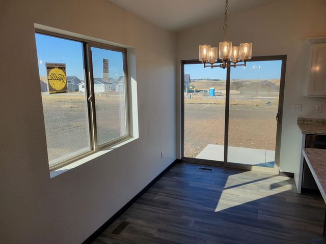 1124 COBALT DR, Rapid City, SD 57701