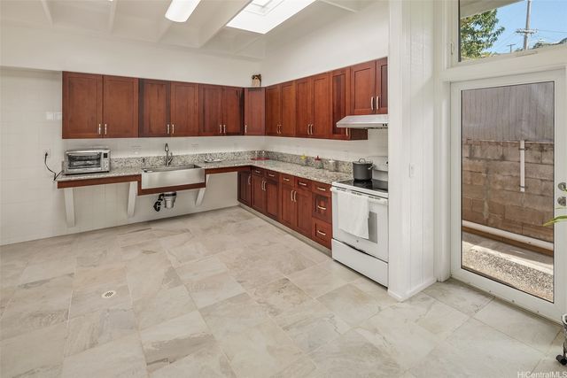 1952 Bertram Street, Honolulu, HI 96816