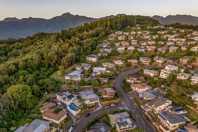 1952 Bertram Street, Honolulu, HI 96816