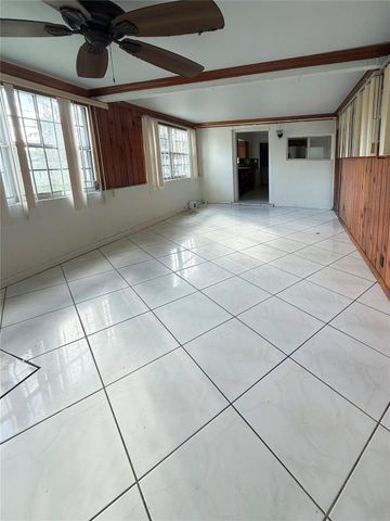 19341 NE 1st Place, Miami, FL 33179