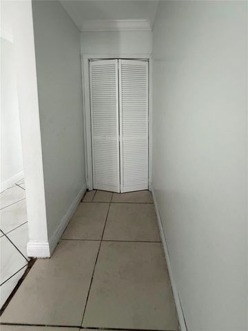 19341 NE 1st Place, Miami, FL 33179