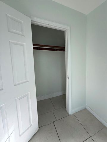 19341 NE 1st Place, Miami, FL 33179