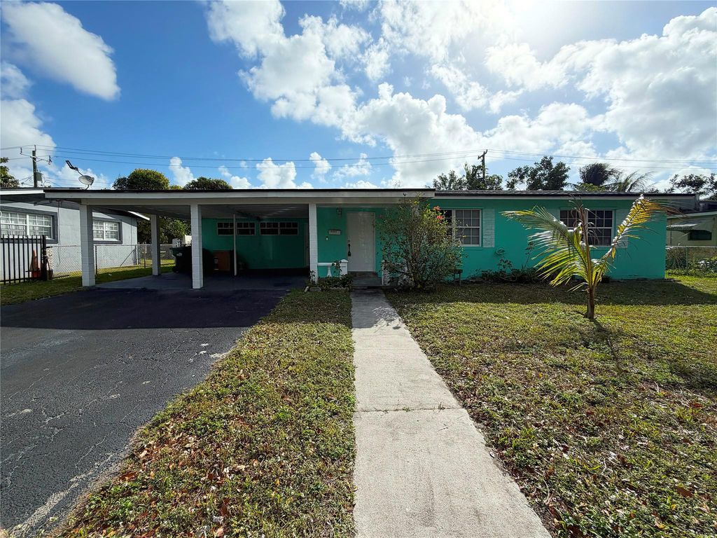 19341 NE 1st Place, Miami, FL 33179
