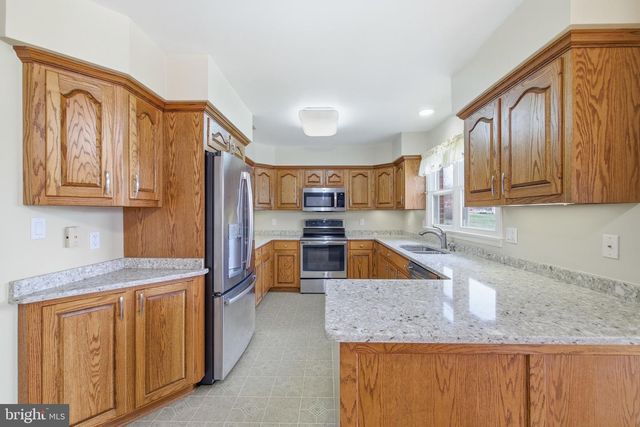 1665 STONEBURNER RD, Edinburg, VA 22824