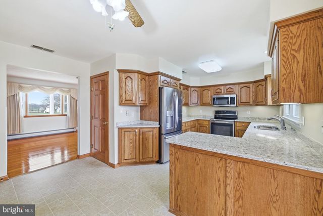 1665 STONEBURNER RD, Edinburg, VA 22824