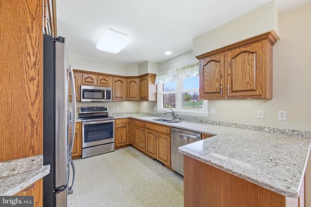 1665 STONEBURNER RD, Edinburg, VA 22824