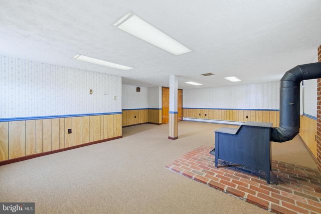 1665 STONEBURNER RD, Edinburg, VA 22824