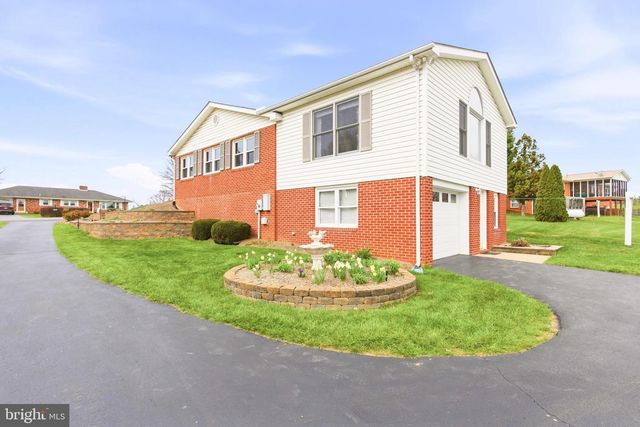 1665 STONEBURNER RD, Edinburg, VA 22824