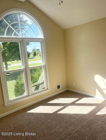 190 Millstone Ct, Shepherdsville, KY 40165