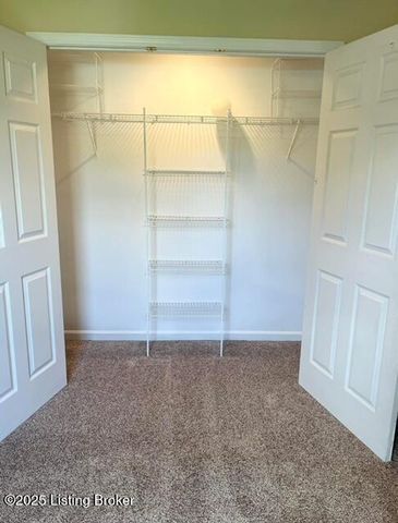 190 Millstone Ct, Shepherdsville, KY 40165