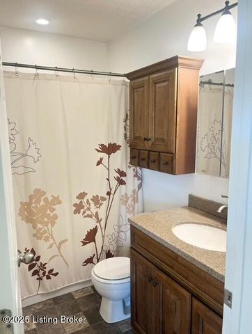 190 Millstone Ct, Shepherdsville, KY 40165