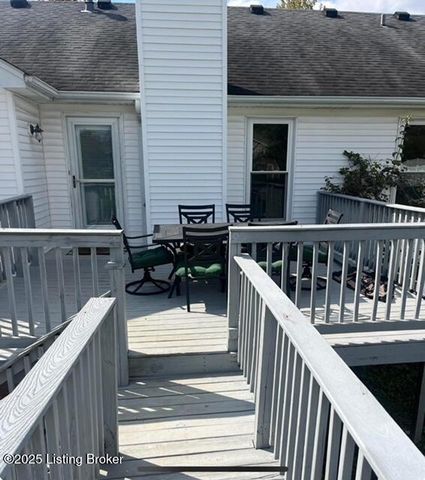 190 Millstone Ct, Shepherdsville, KY 40165