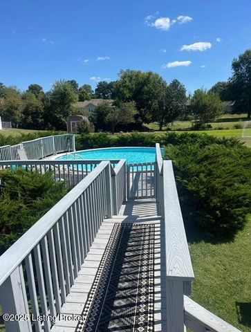 190 Millstone Ct, Shepherdsville, KY 40165