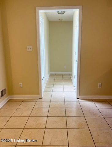 190 Millstone Ct, Shepherdsville, KY 40165