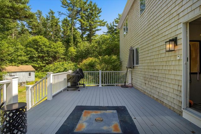 20 Ortolani Cir, Kingston, MA 02364