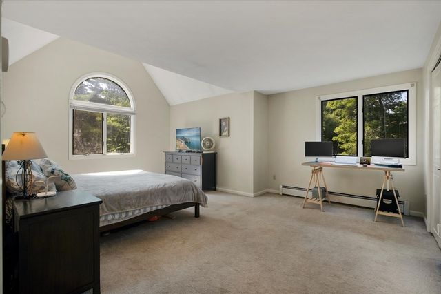 20 Ortolani Cir, Kingston, MA 02364