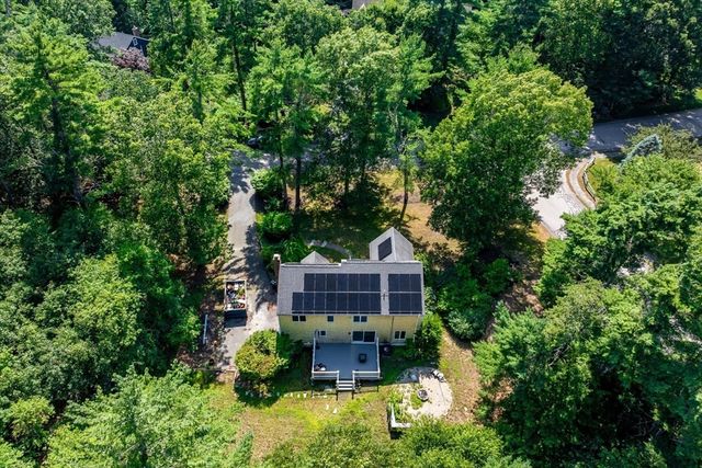 20 Ortolani Cir, Kingston, MA 02364